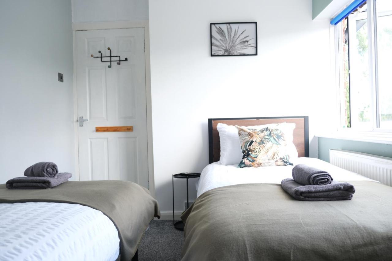Bee Stays - Northway House Warrington  Extérieur photo