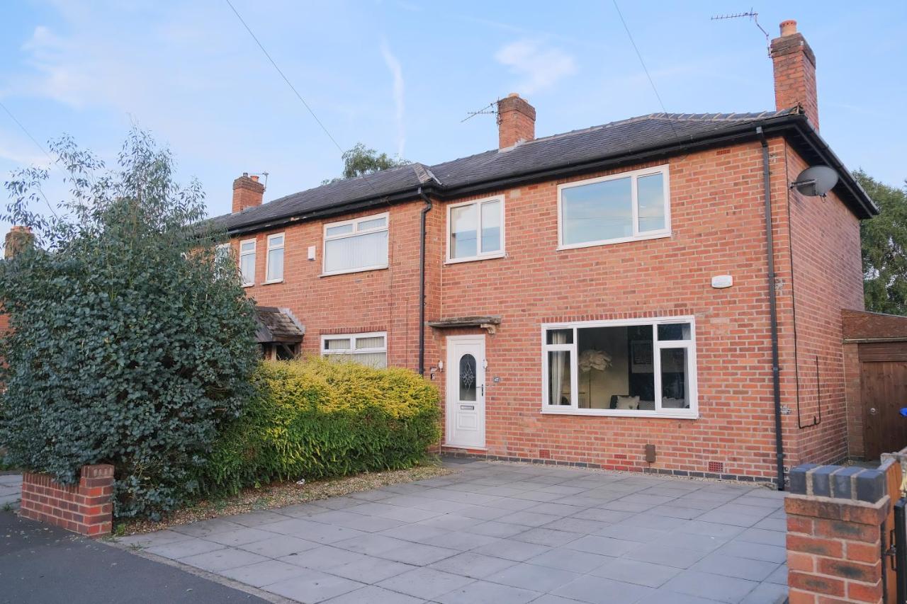 Bee Stays - Northway House Warrington  Extérieur photo