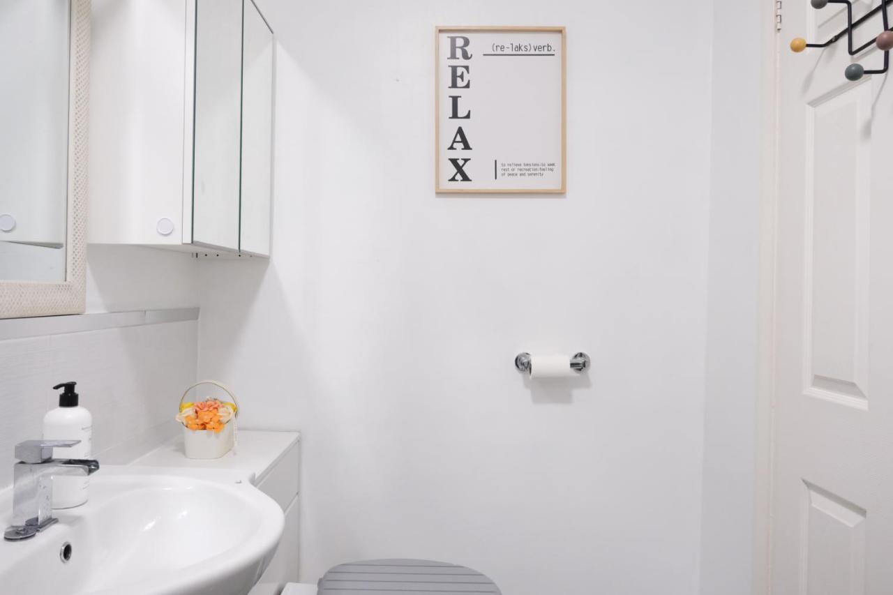 Bee Stays - Northway House Warrington  Extérieur photo